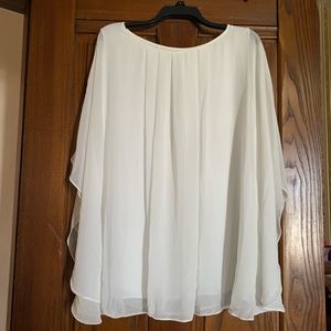 Women’s Max Studio plus solid batwing pleated top